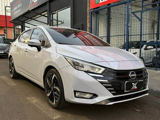 NISSAN VERSA 1.6 16V FLEX EXCLUSIVE XTRONIC NISSAN VERSA 1.6 16V FLEX EXCLUSIVE XTRONIC
